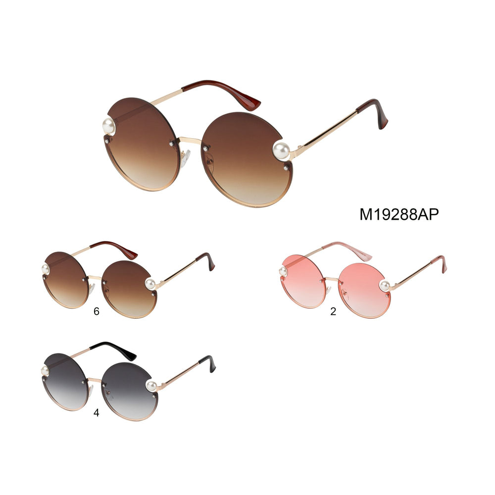 
                  
                    A stylish pair of pink metal sunglasses designed for women, featuring a contemporary shape and sleek lines. The sunglasses are part of the 2023 collection by APTCINC, showcasing a fashionable design suitable for various occasions. The image suggests a trendy accessory that complements modern outfits.
                  
                